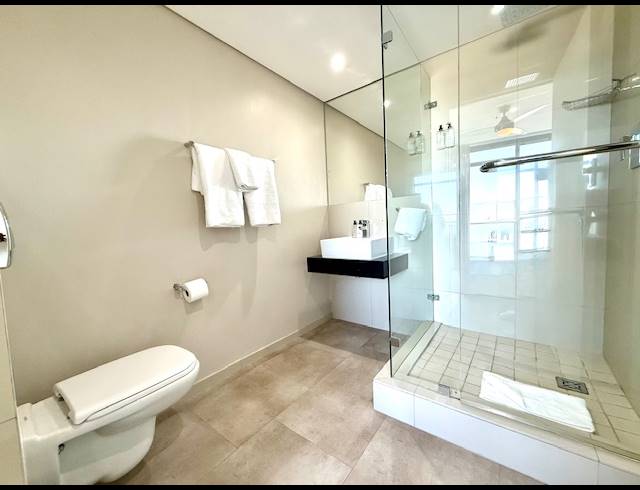3 BEDROOM APARTMENT FOR SALE IN WAVES EDGE